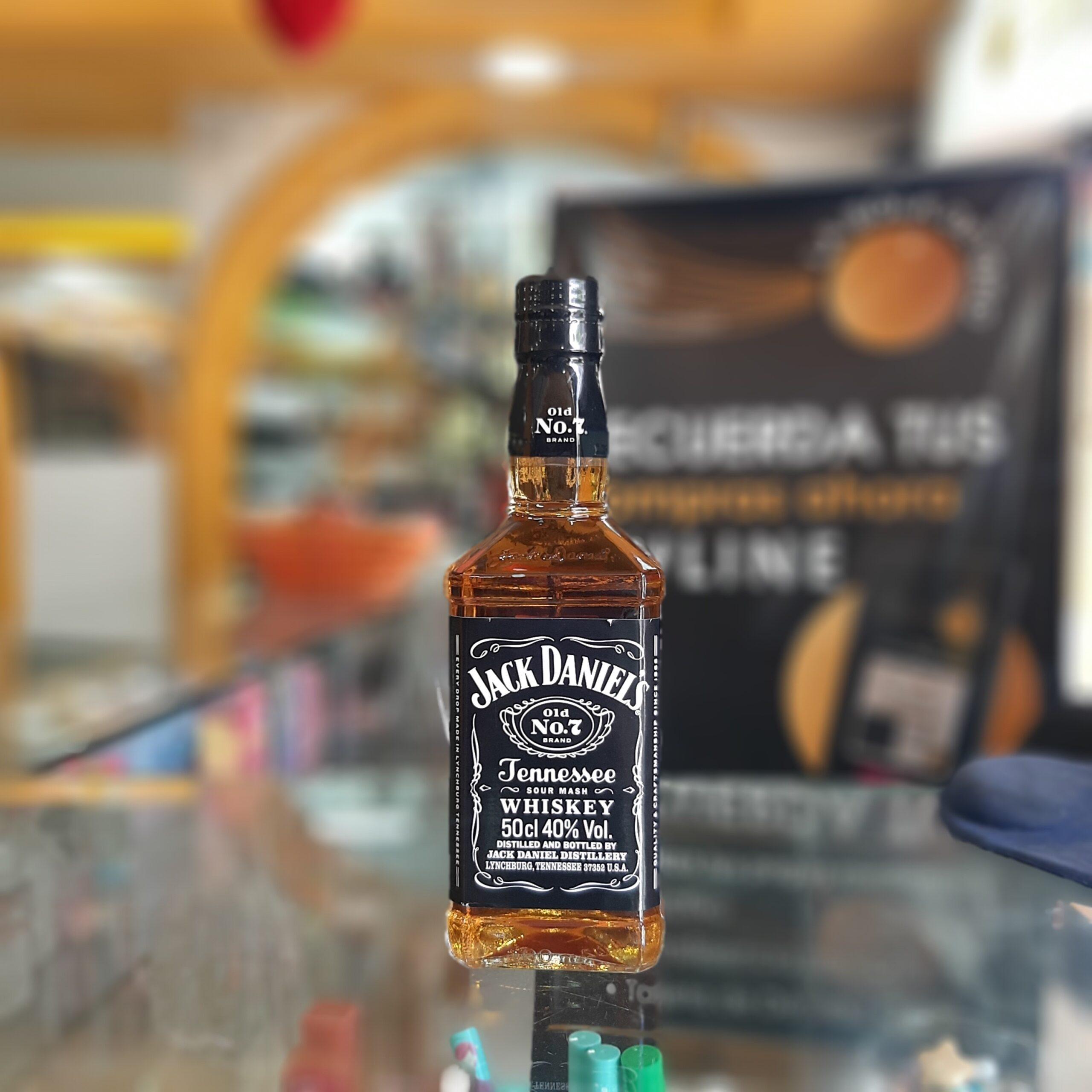 JACK DANIELS TENESSEE 375ML LA BOLA DE ORO QUITO
